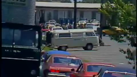 Waiting in line to fill up the car in 1979 - oil crisis