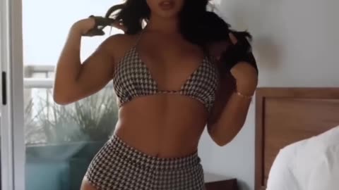 Ana Paula Saenz_ Mexican Model and Instagram Star _ Biography & Insights