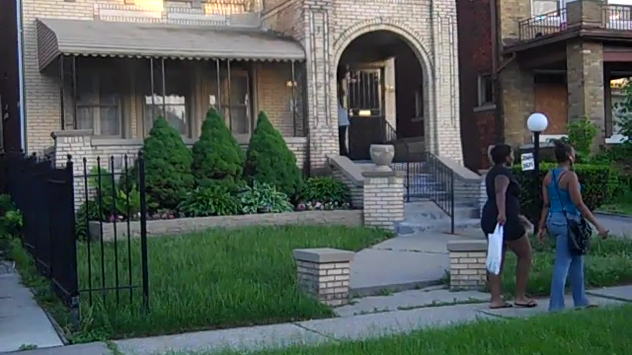 A nice two Family flat THE SHEA SHOW