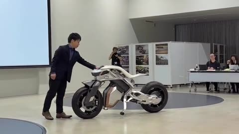 🚴‍♂️💨 Yamaha Self-Balancing Bike Technology! | FeedMyCuriosity
