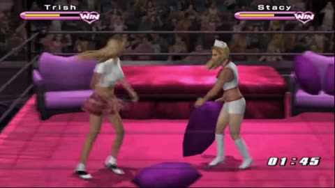 Trish Stratus vs Stacy Keibler