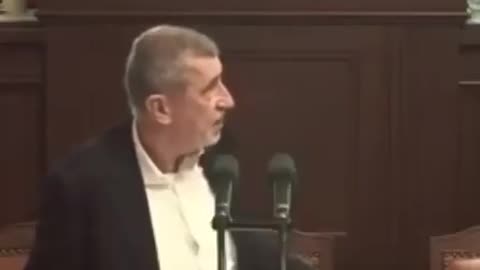 Opět arogantní Pekarová VS Andrej Babiš