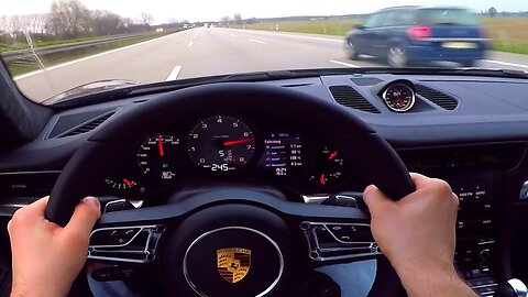 Porsche 911 Autobahn 300 km⧸h Acceleration