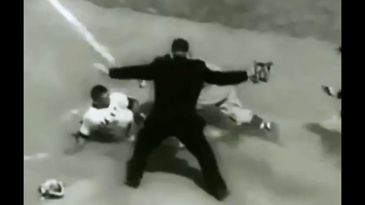 Montage of San Francisco Willie Mays highlights. One of MLB's greatest