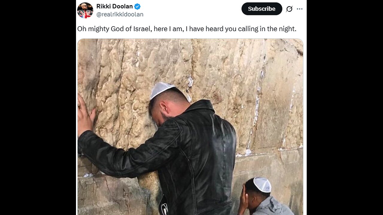 The wall is being kissed