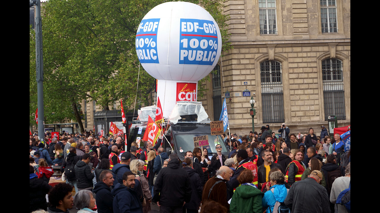 LIVE: Protest gegen Regierung in Paris