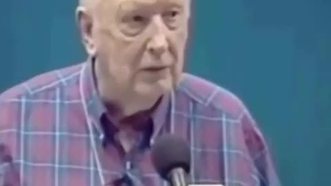 Retired US Officer Talks About Admiral Byrd's Journey To Inner Earth 👀