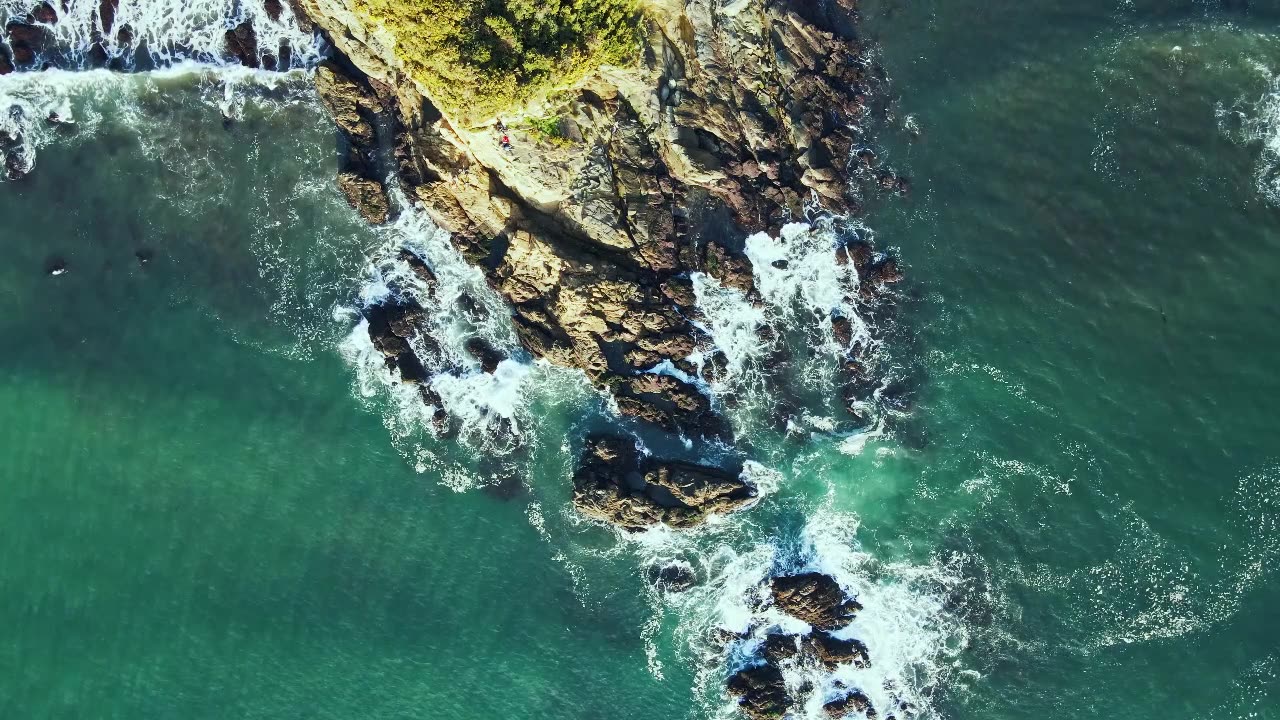 Relaxing Ocean Waves – Deep Sea Sounds for Sleep, Meditation & Stress Relief