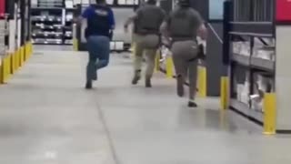 ICE agents raided a Floor & Decor in Gretna, Louisiana today chasing illegal aliens inside