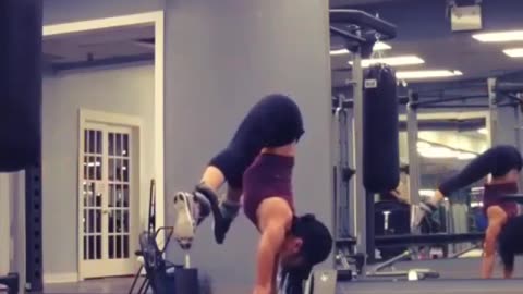 Fit & Strong 💪 Girls Workout Ultimate Fitness/ Stay Strong & Consistent #Shorts