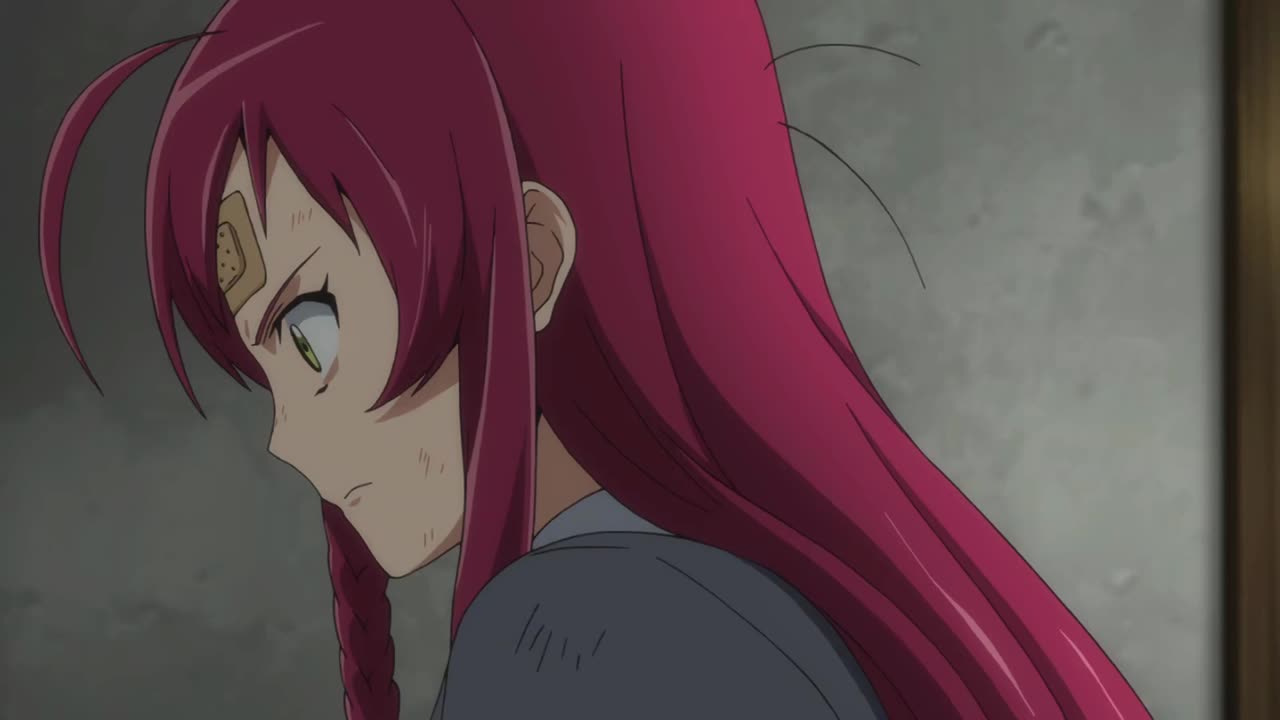 The Devil is a Part-Timer - Emi falls on the stairs