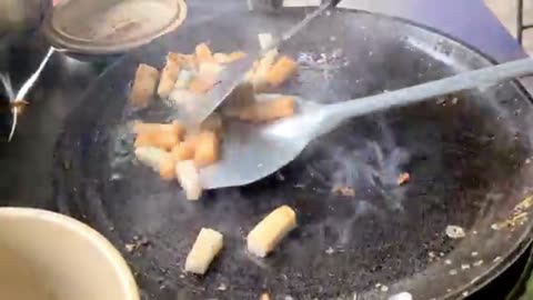 Unbelievable! The Cheapest Vietnamese Street Food Breakfast You'll Find in Traditional Markets!