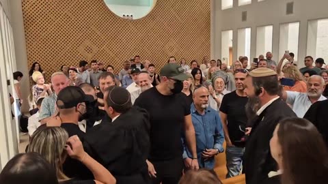 Watch Israelis cheer soldiers accused of raping kidnapped Palestinian prisoners