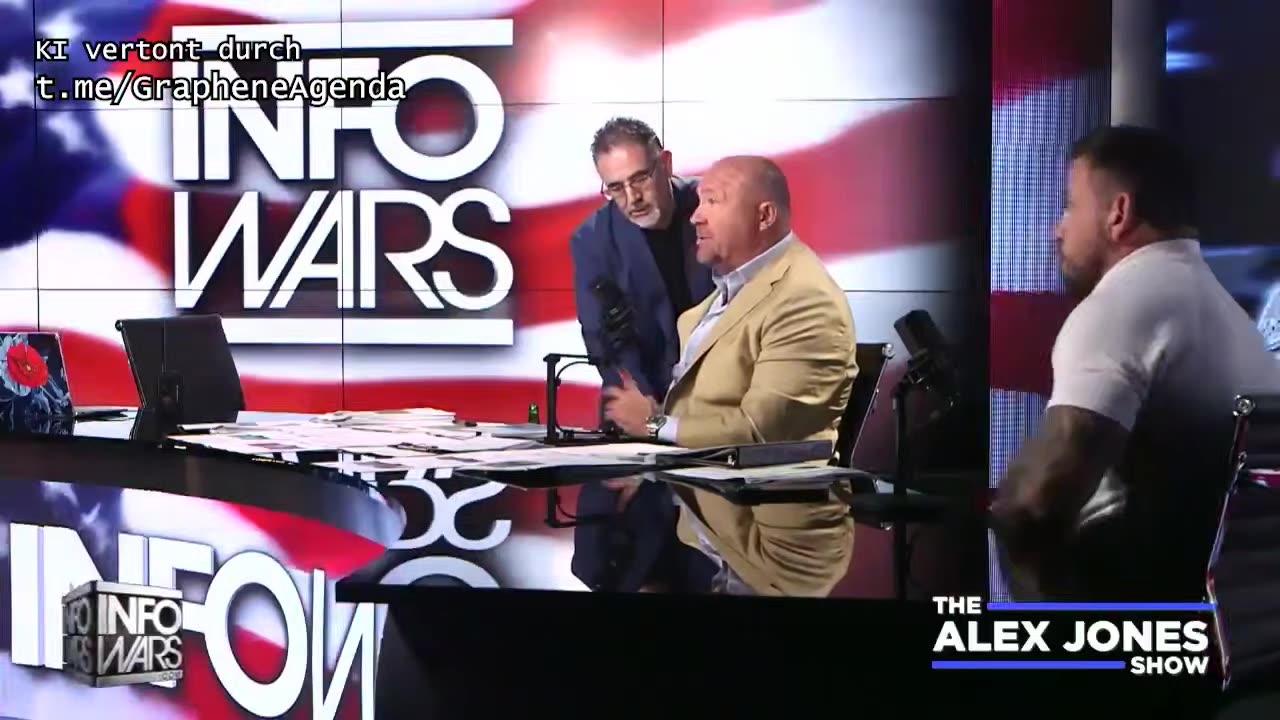 🚨⚡️ Und es piepst doch! Alex Jones wird auf implantierbare Mikrochips