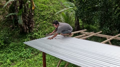 The Roof Is Going On! 🏠 | New Farm Kitchen Update 🇵🇭 Expat in the Philippines