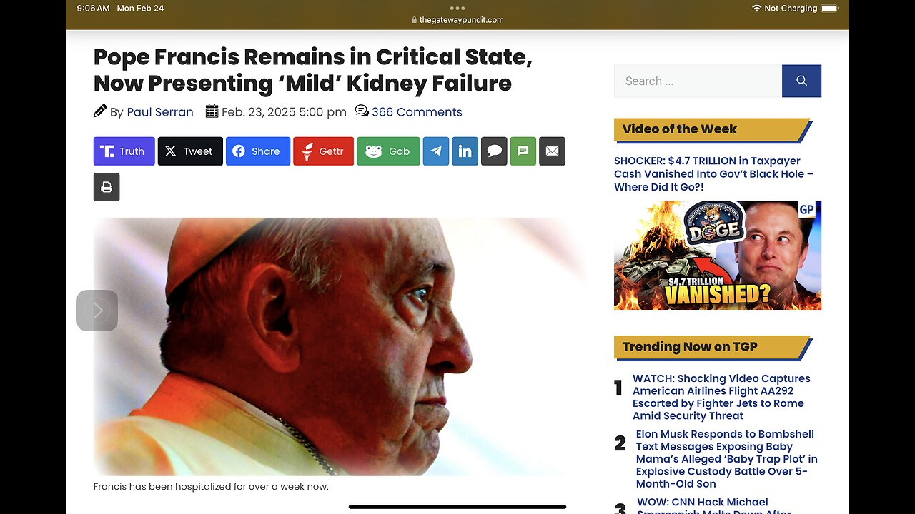 Pope Francis Remains in Critical State, Now Presenting ‘Mild’ Kidney Failure