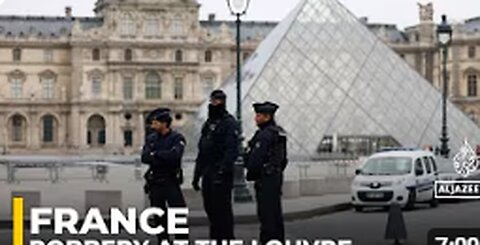 Priceless jewels stolen from Frances Louvre Museum in four-minute heist.