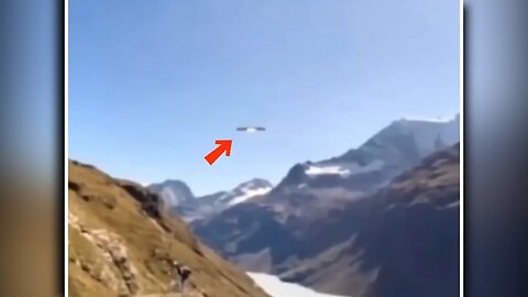 Navy Pilots Record UFO near Mountain Range