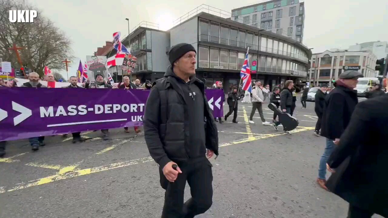 UKIP Reclaiming British🇬🇧 Streets