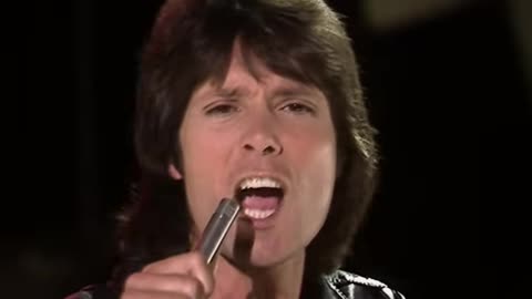 Cliff Richard - We Don't Talk Anymore (Top Of The Pops, 26th July 1979)