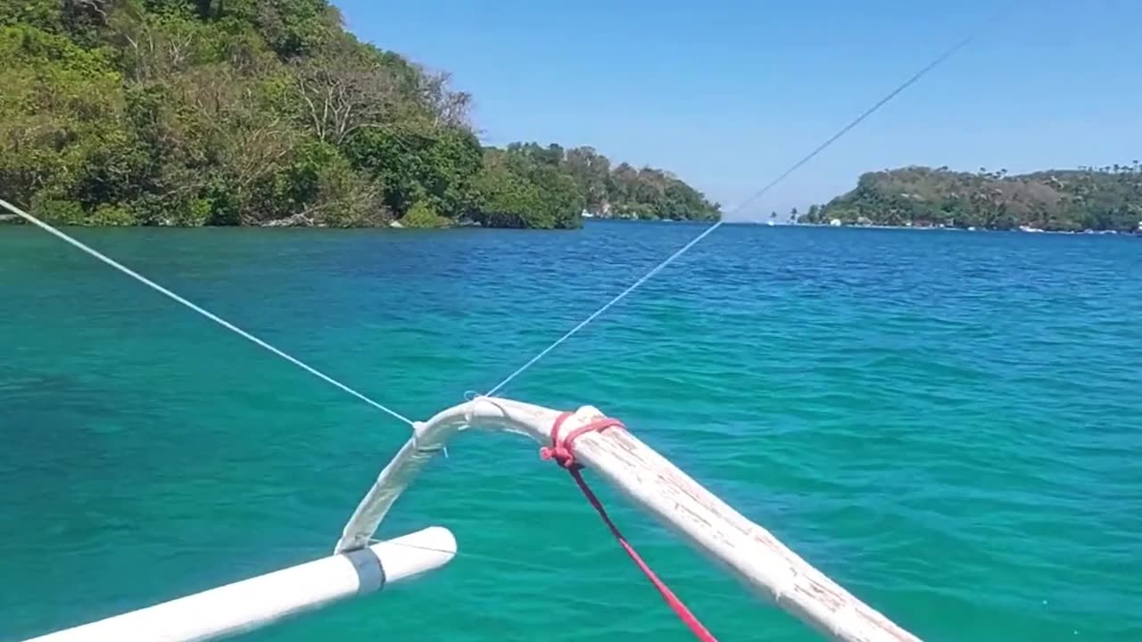 Puerto Galera: A Bangka Ride Through Paradise