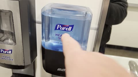 All Employees Must Wash Hands!