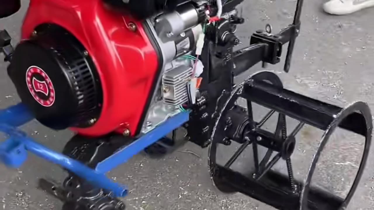 🤯 Watch This Machine in Action! | FeedMyCuriosity