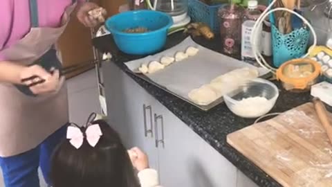 Love-filled Kitchen: #mother -#daughter Duo's Dumpling Delight in #china