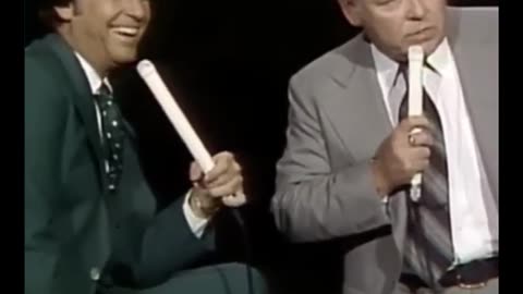 Carroll O'Connor interview, American Bandstand 1976 #allinthefamily