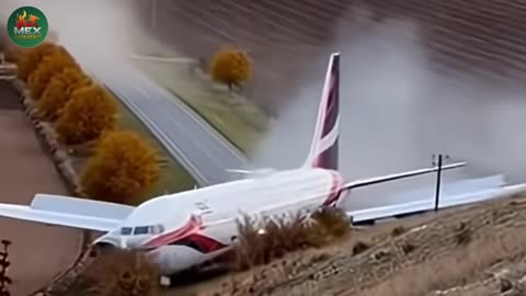 Terrifying Plane Crashes You Must See to Believe