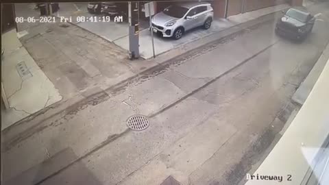 😮🚨 Mom's Quick Thinking Saves Her Child From a Horrific Accident! | FeedMyCuriosity