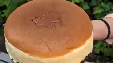 Famous Jiggly Cheesecake 🍰😋 | Rikuro’s Cheesecake in Osaka Japan 🇯🇵