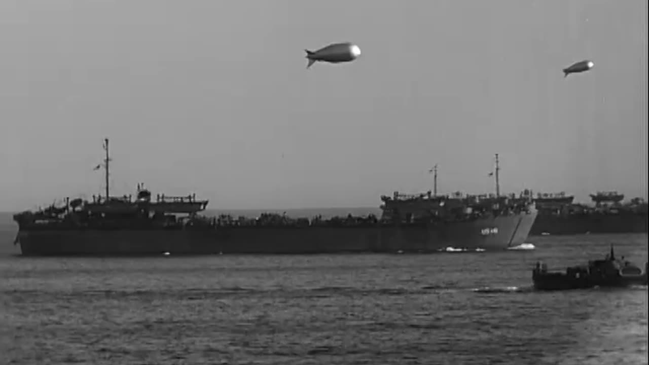 TASK FORCE FORMS UP... - TASK FORCE FORMS UP NAPLES HARBOR FOR INVASION SOUTHERN FRAN - 428-npc-5078
