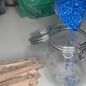 @catsandclawsbeauty Reviews Tangerine Tease & White Chocolate Dream | Sexy Smooth Wax Collection ✨