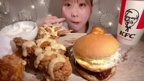 ASMR KFC Garlic Soy Sauce Chicken Burger Mukbang – Eating Sounds with English Subtitles