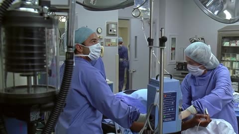 SURGERY With Dr Bean _ Mr Bean_ The Movie _ Mr Bean Official (1)