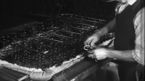 [WORKER UPHOLSTERING CAR SEAT] - [WORKER UPHOLSTERING CAR SEAT] - fc-fc-2970