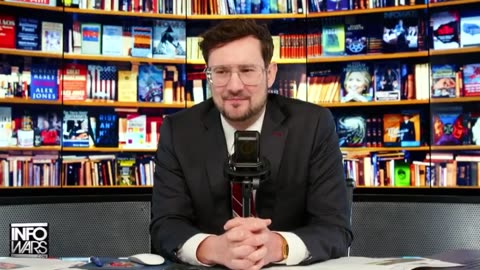 12 2 25 WAR ROOM Pentagon on Operation Southern Spear, as Trump Mulls Strikes On Venezuela