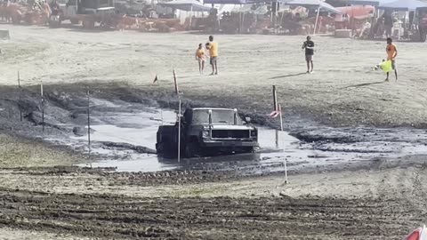Custom OBS Chevy VS $5,000 Bounty Hole! Moses Lake Wa, 2025! #usa #offroad #nature