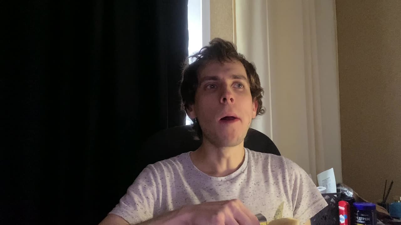 Ем фрукты и эклер. Выпуск 967