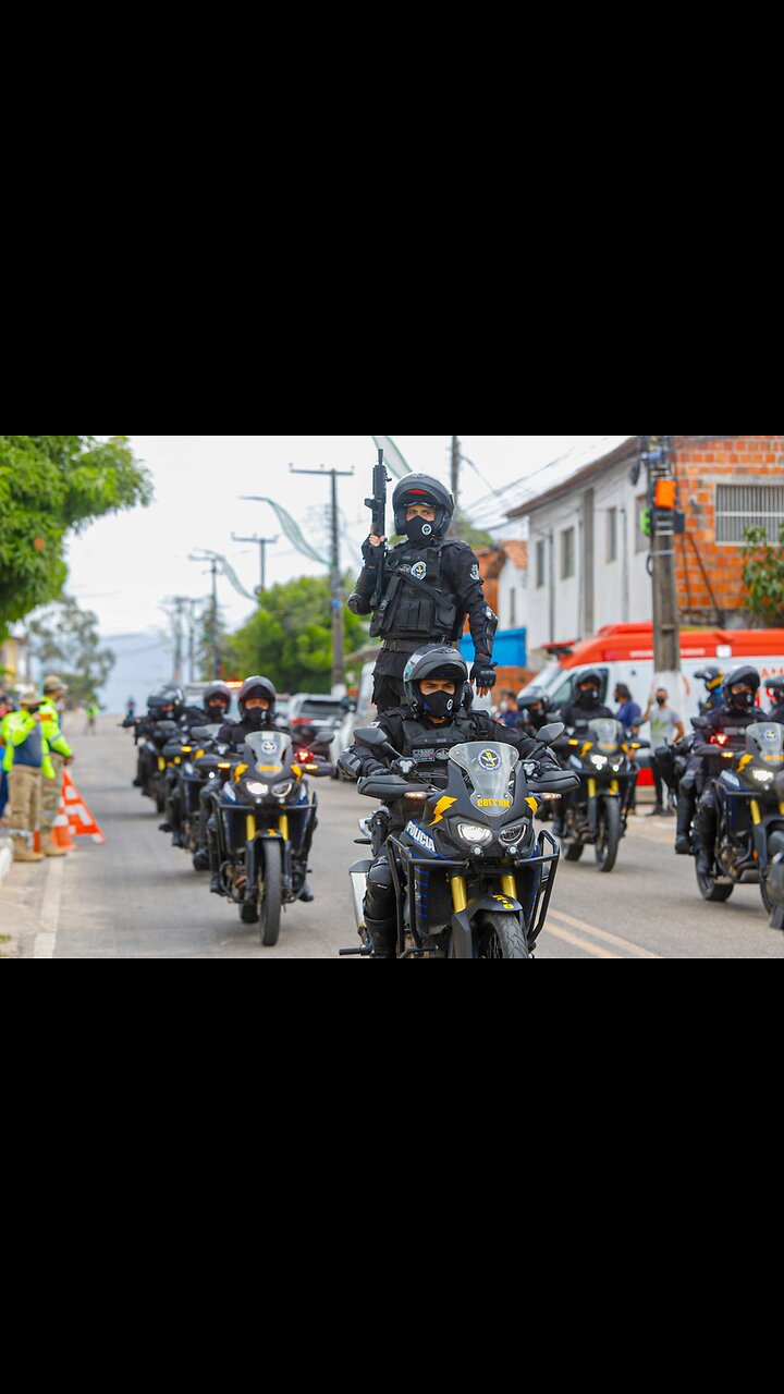 Police🙆 patrols🚓 in the most dangerous neighborhoods in Brazil
