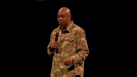 Dave Chappelle - Mic Drop Moment 💥 🎤