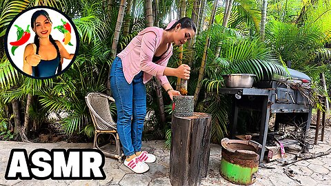 ASMR No Talking Outdoor Cooking: Prawns with Red Curry Stir-Fry
