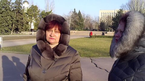 2014-03-09 - ⚠️ Ukraine crisis 2014: Nikolaev: 'it's painful'-Woman on Removal of Lenin Statue