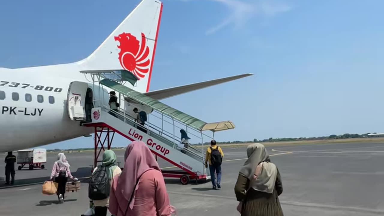 "People Watching at the Gate | Stories in Transit – Part 4"
