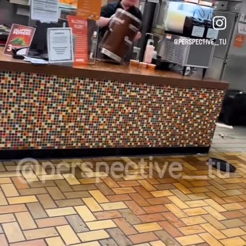 Evil Man Enrages A Popeyes Employee Over An Order She Didn’t Know About