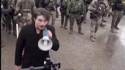 Trump supporter has a total mask off moment