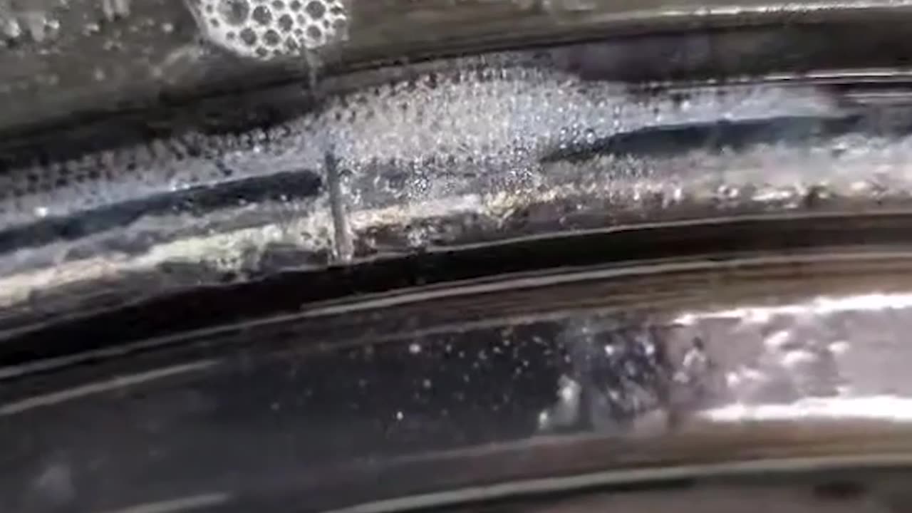 weird tire leak