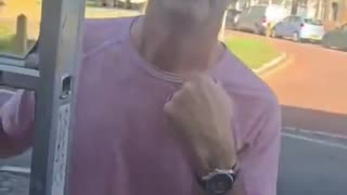 Middle class lefties taking our country's flag down 🏴󠁧󠁢󠁥󠁮󠁧󠁿