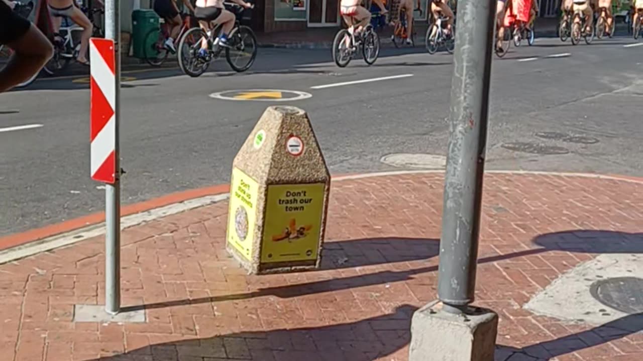 Nudists Ride Bikes Through Cape Town